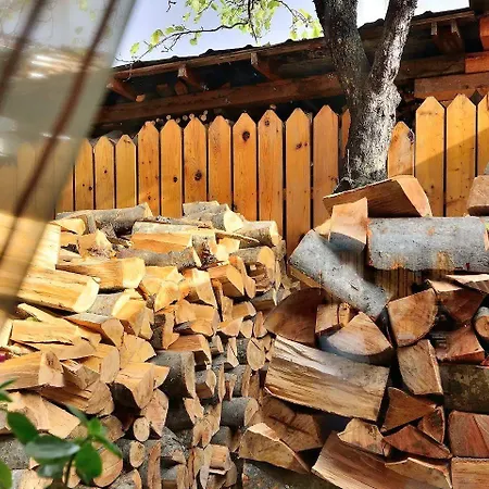 Kralev Dvor فندق 3*